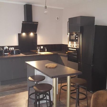 Appartement Spacieux Et Atypique Sedan Exterior foto